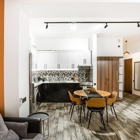Hotelise I Gin Apartment Jerevan Exteriör bild