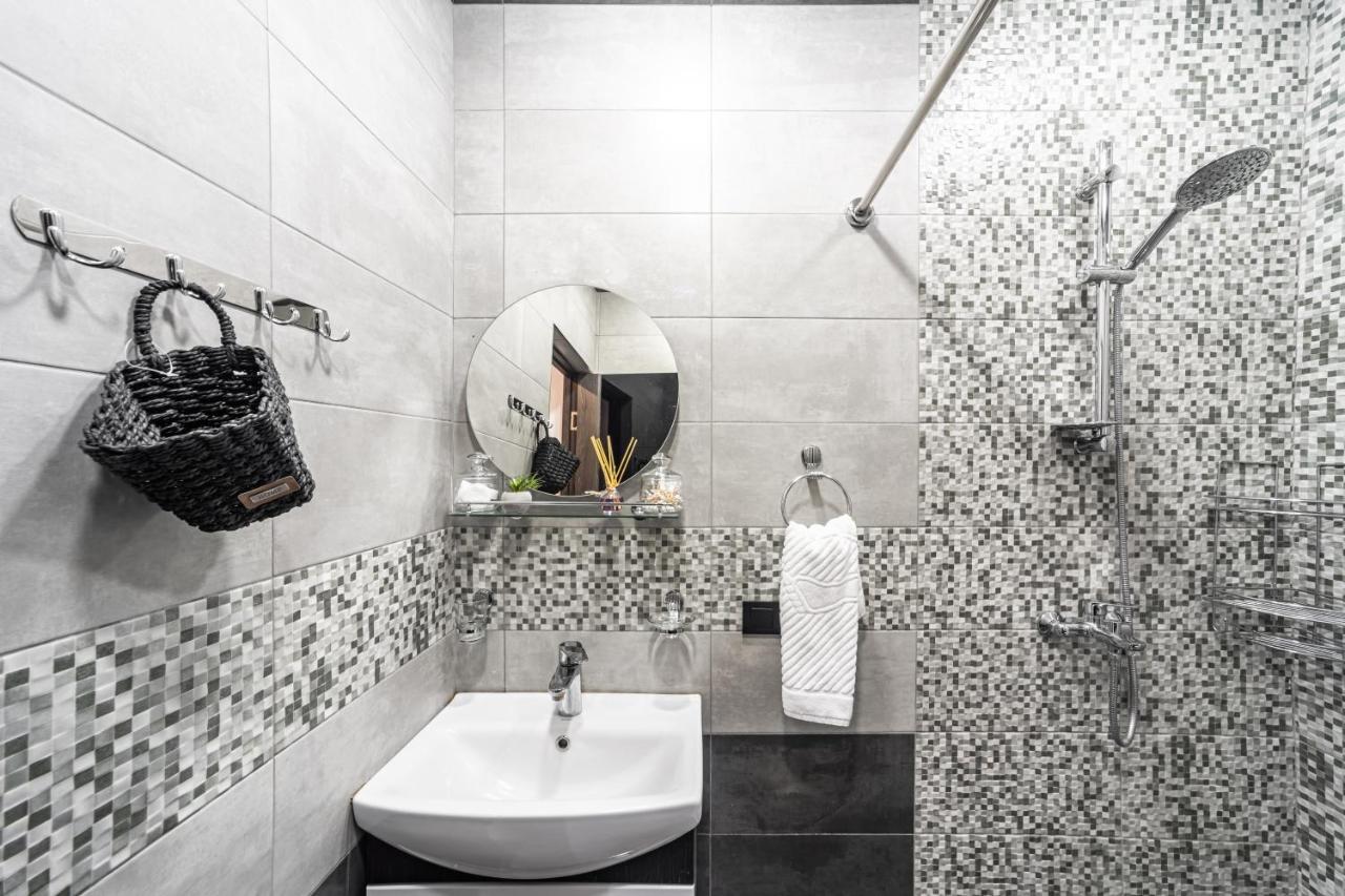 Hotelise I Gin Apartment Jerevan Exteriör bild